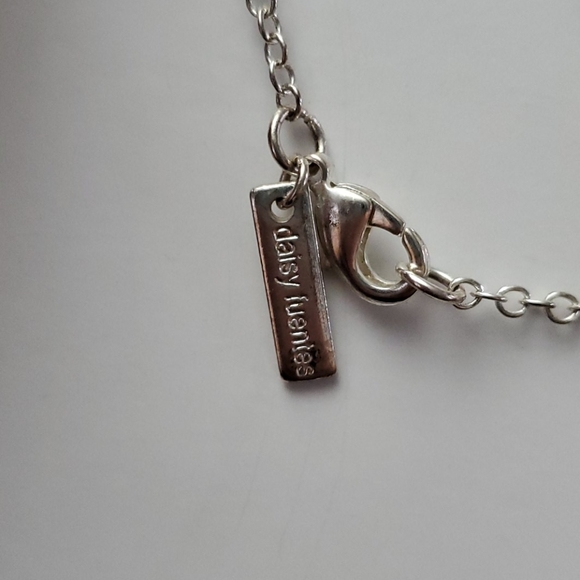 Daisy Fuentes necklaces - Picture 4 of 4